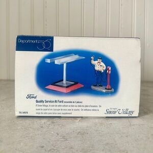 Dept 56 Snow Village Quality Service at Ford Lift Mechanic 2pc Accessory #54970